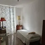 Lauretta, A Stone's Throw From The Beach! * Viareggio