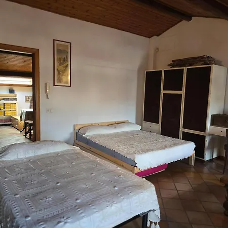 Lauretta, A Stone's Throw From The Beach! * Viareggio