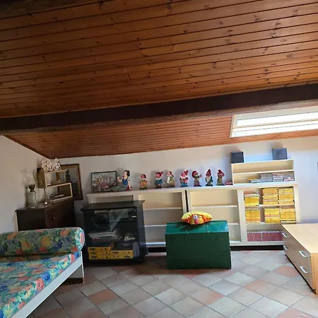 Lauretta, A Stone's Throw From The Beach! * Виареджо