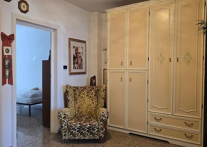 Holiday home Lauretta, A Stone's Throw From The Beach!