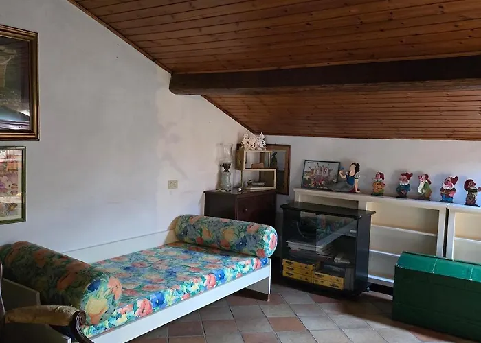 Holiday home Lauretta, A Stone's Throw From The Beach!