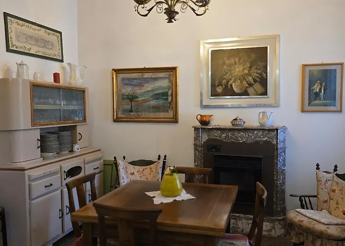 Lauretta, A Stone's Throw From The Beach! Viareggio